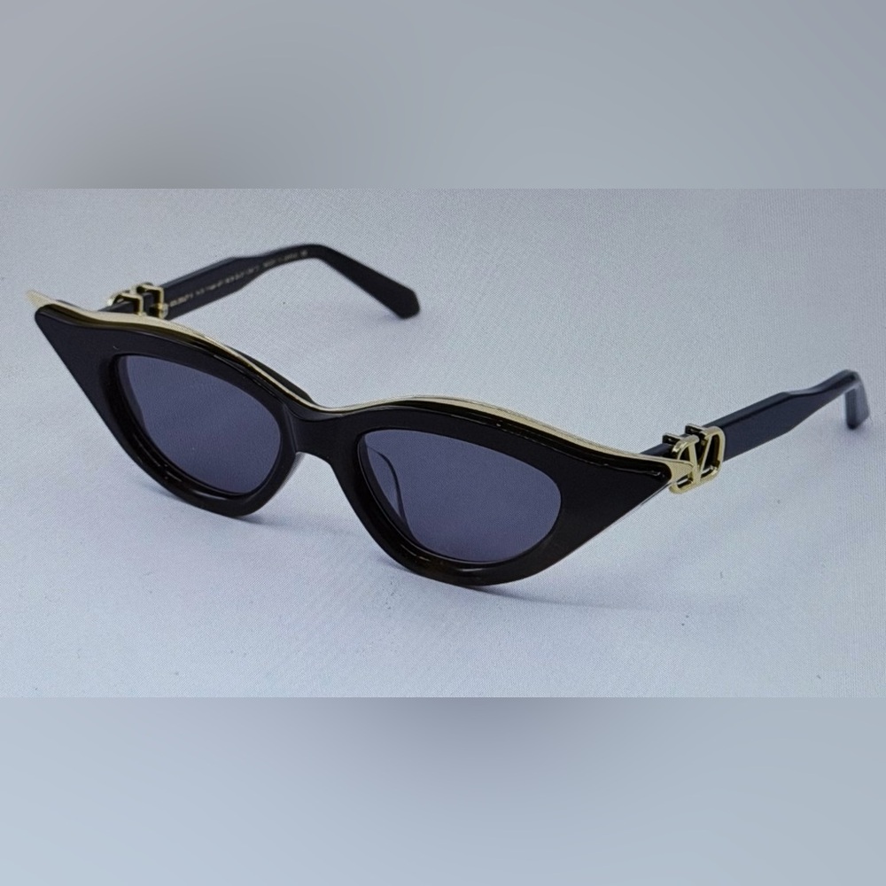 New Women’s Valentino Sunglasses